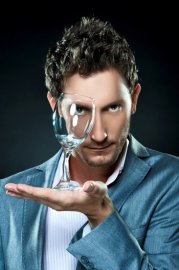 Lior Suchard